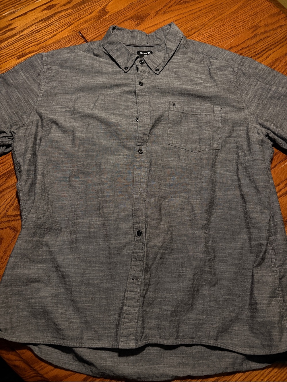 Hurley Men's Heathered Charcoal Short-Sleeve Button-Up Shirt